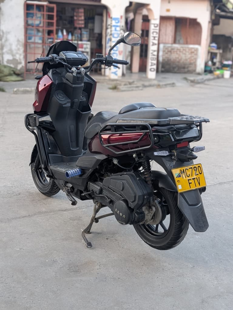 Urban Scooter 150 — Black